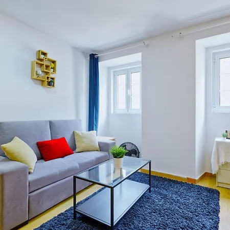 Beautiful And Spacious Flat In The Center * Lisboa