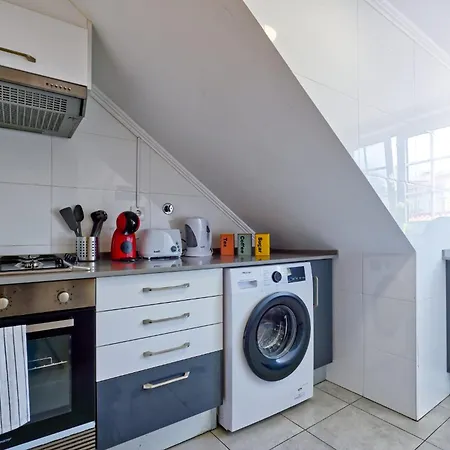 Beautiful And Spacious Flat In The Center Appartamento Lisbona