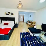 Апартаменты Beautiful And Spacious Flat In The Center