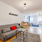 Beautiful And Spacious Flat In The Center