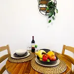 Beautiful And Spacious Flat In The Center