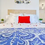 Апартаменты Beautiful And Spacious Flat In The Center *