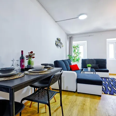 아파트 Beautiful And Spacious Flat In The Center *