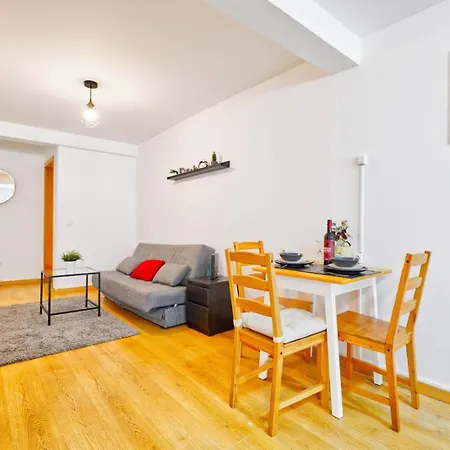 Beautiful And Spacious Flat In The Center * Lisboa