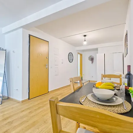 Beautiful And Spacious Flat In The Center * 리스본