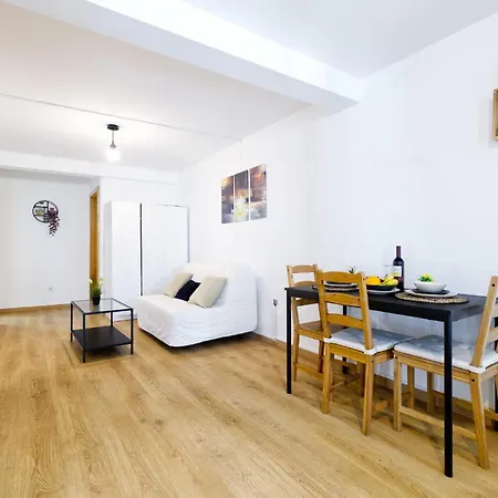 Beautiful And Spacious Flat In The Center