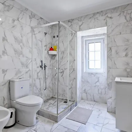 Beautiful And Spacious Flat In The Center Lägenhet Lisboa