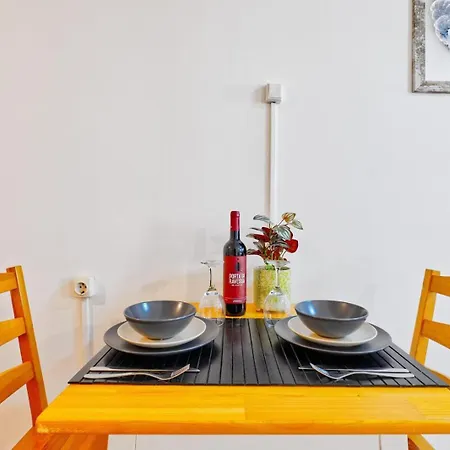 Beautiful And Spacious Flat In The Center Lägenhet