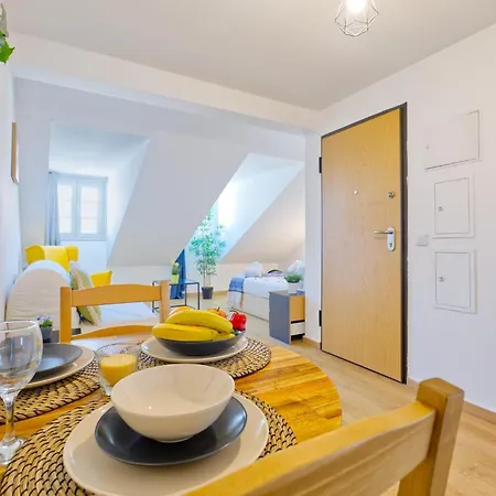 Beautiful And Spacious Flat In The Center *