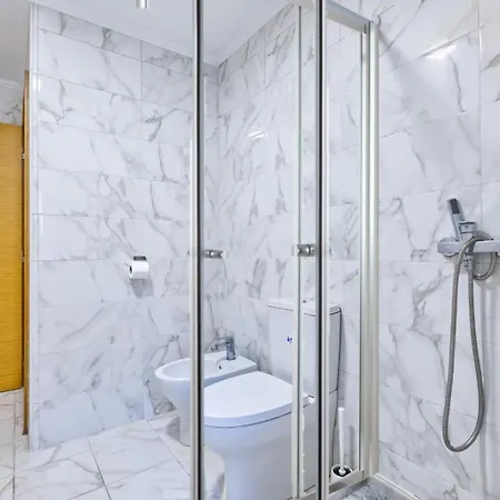 Beautiful And Spacious Flat In The Center Apartman